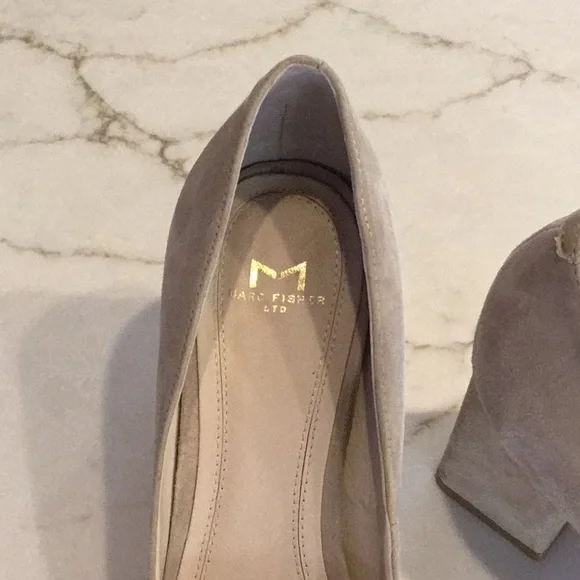 Marc Fisher tan suede, block 3” heels, pointed toe, Great Condition! - Picture 2 of 8